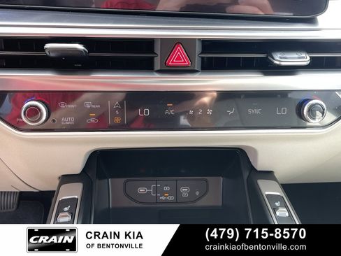 New 2025 Kia Sorento S image 19