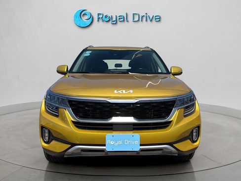 Used 2023 Kia Seltos SX w/ SX Sunroof Package image 9