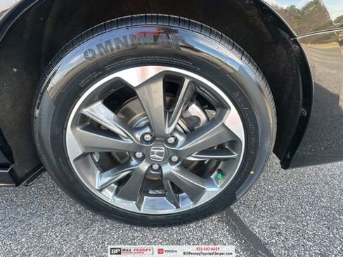 Used 2023 Honda Odyssey Elite image 19