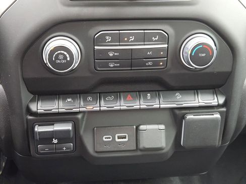 Used 2024 Chevrolet Silverado 1500 Custom Trail Boss w/ LPO, Dark Essentials Package image 26