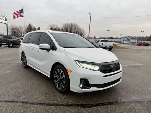 Used 2025 Honda Odyssey Elite image 8