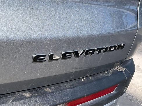Used 2024 GMC Acadia Elevation FWD image 10