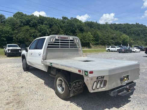 Used 2024 Chevrolet Silverado 3500 LT AWD/4WD image 24