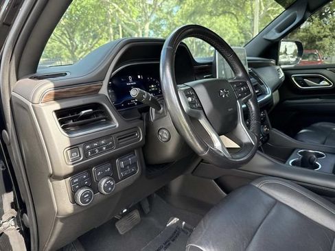 Used 2022 Chevrolet Tahoe Z71 w/ Z71 Off-Road Package AWD/4WD image 33