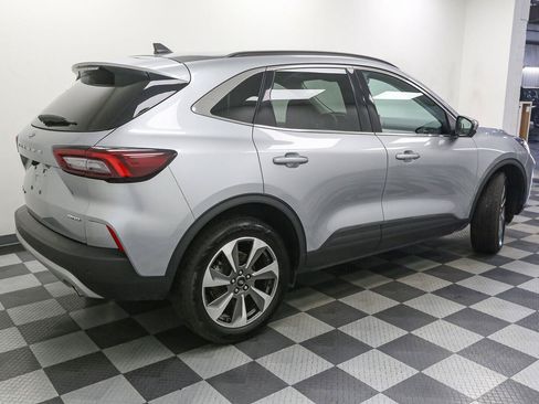 Used 2024 Ford Escape Platinum AWD/4WD image 8