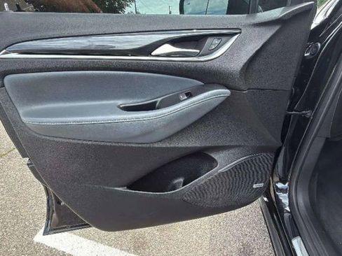 Used 2023 Buick Enclave Essence w/ Experience Buick Package image 21