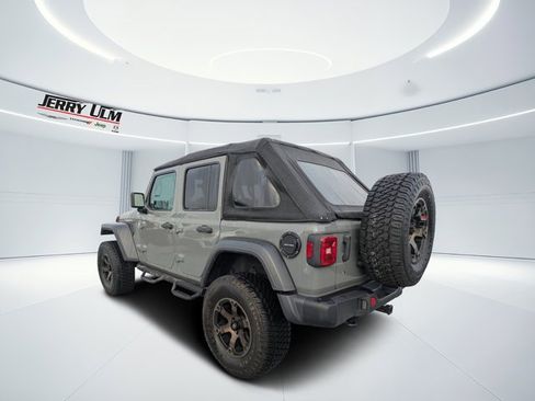 Used 2019 Jeep Wrangler Unlimited Sport image 5