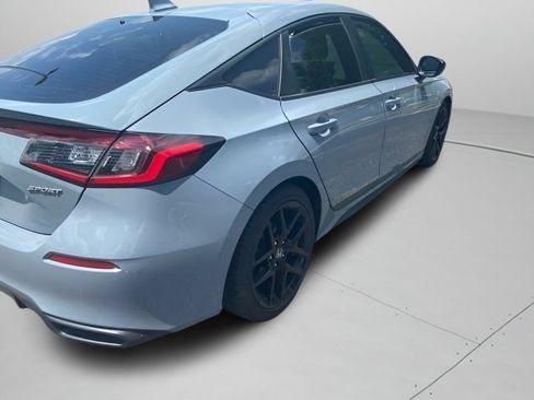 Used 2024 Honda Civic Sport image 9