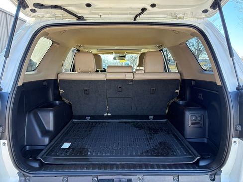 Used 2020 Toyota 4Runner Limited image 14