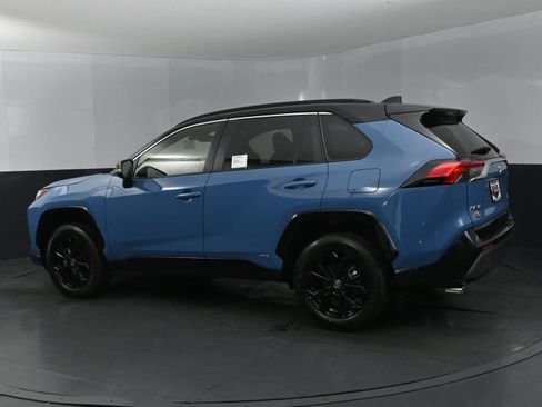 Used 2025 Toyota RAV4 XSE image 3