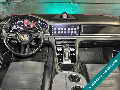 Used 2023 Porsche Panamera GTS image 2