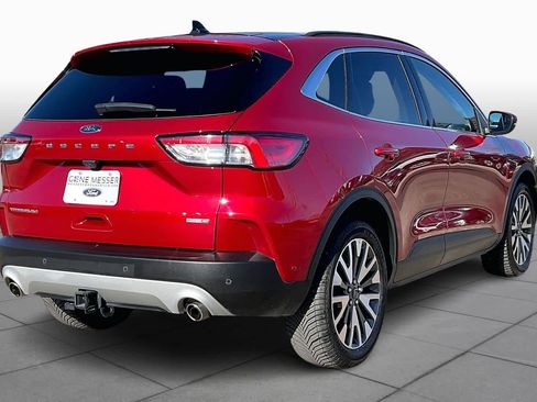 Used 2020 Ford Escape Titanium image 12