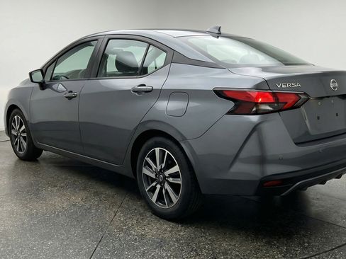 Used 2025 Nissan Versa SV image 6