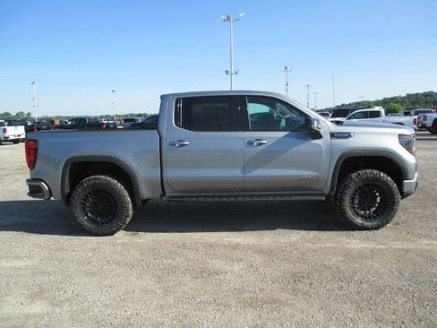 New 2026 GMC Sierra 1500 AT4 w/ AT4 Premium Package AWD/4WD image 3