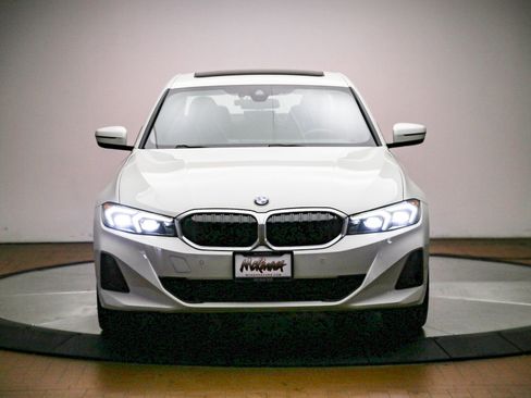 Used 2023 BMW 330i Sedan w/ Convenience Package RWD image 7