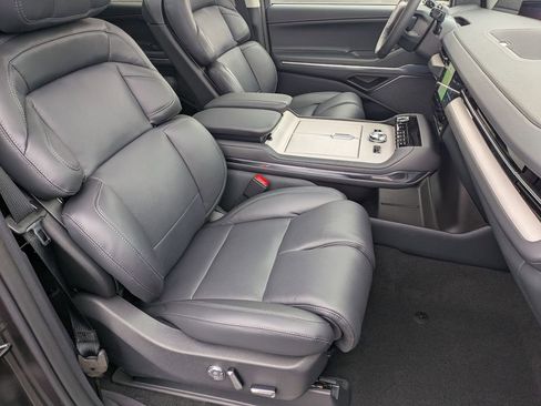New 2025 Lincoln Navigator L Reserve AWD/4WD image 22