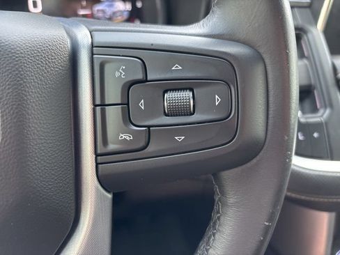 Used 2022 GMC Yukon XL SLT w/ SLT Luxury Package AWD/4WD image 25