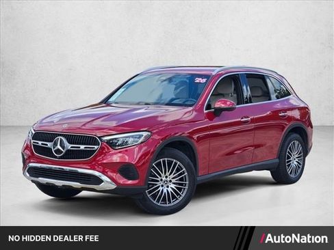 Used 2026 Mercedes-Benz GLC 300 image 1