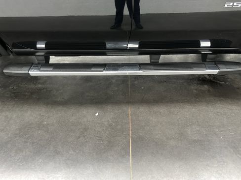 Used 2020 Chevrolet Silverado 2500 High Country image 15