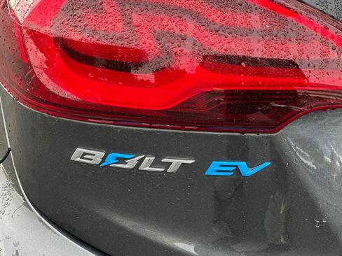 Used 2019 Chevrolet Bolt LT image 50