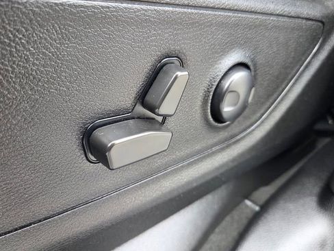 Used 2022 RAM 1500 Big Horn RWD image 17