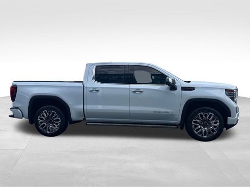 Used 2026 GMC Sierra 1500 Denali Ultimate AWD/4WD image 19