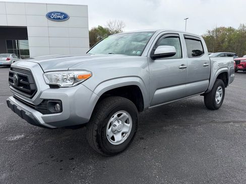 Used 2022 Toyota Tacoma SR AWD/4WD image 1