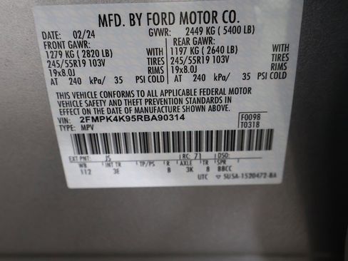 Used 2024 Ford Edge Titanium image 43
