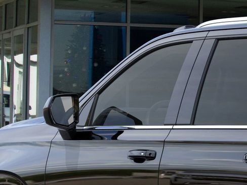 New 2026 Chevrolet Suburban LS image 12