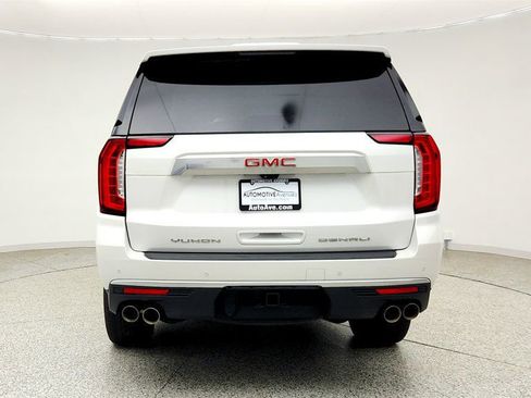 Used 2024 GMC Yukon Denali w/ Advanced Technology Package AWD/4WD image 6