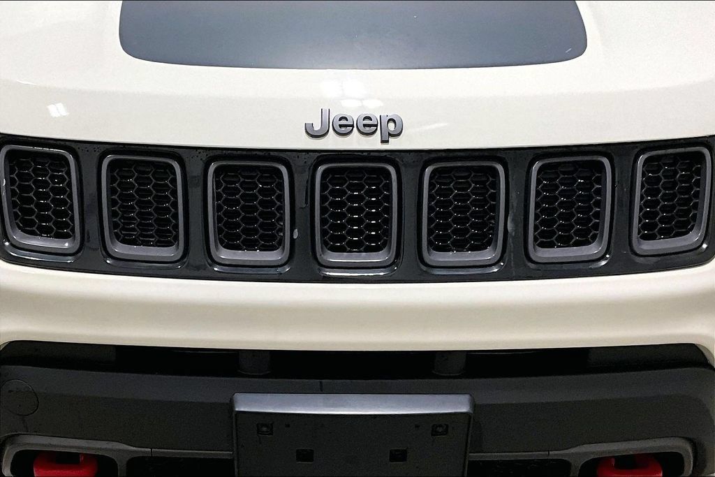 Used 2018 Jeep Compass Trailhawk w/ Navigation Group AWD/4WD image 32