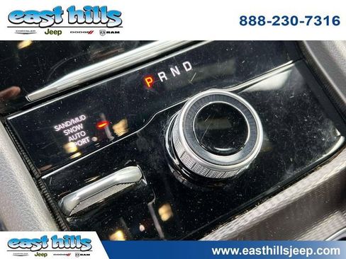 Certified 2024 Jeep Grand Cherokee Limited w/ Black Appearance Package image 36