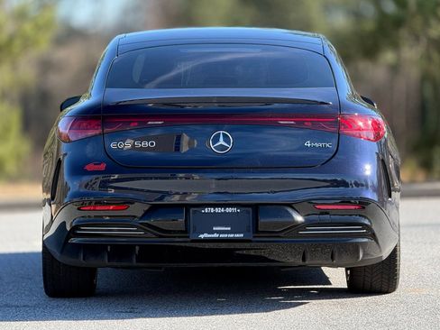 Used 2022 Mercedes-Benz EQS 580 580 w/ Exclusive Trim Package image 5