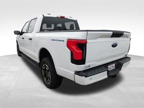 Used 2023 Ford F150 Lightning XLT image 8