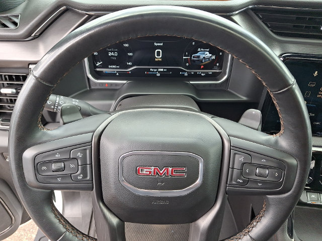Used 2024 GMC Sierra 1500 AT4 w/ Technology Package AWD/4WD image 4