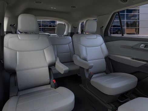 New 2026 Ford Explorer Active w/ Active Comfort Package AWD/4WD image 13