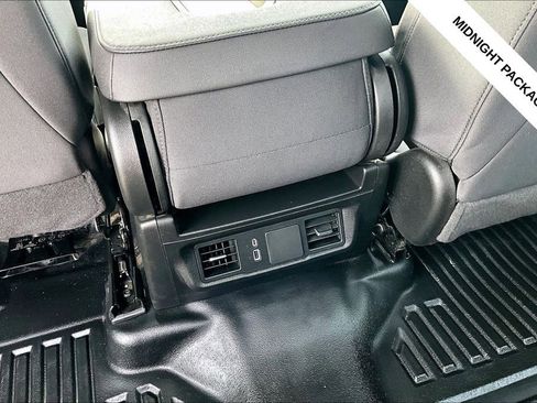 Used 2024 Chevrolet Silverado 1500 W/T w/ Z71 Off-Road Package AWD/4WD image 34