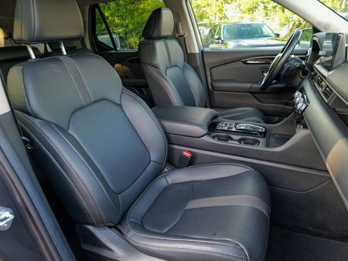 Used 2025 Honda Pilot EX-L image 38