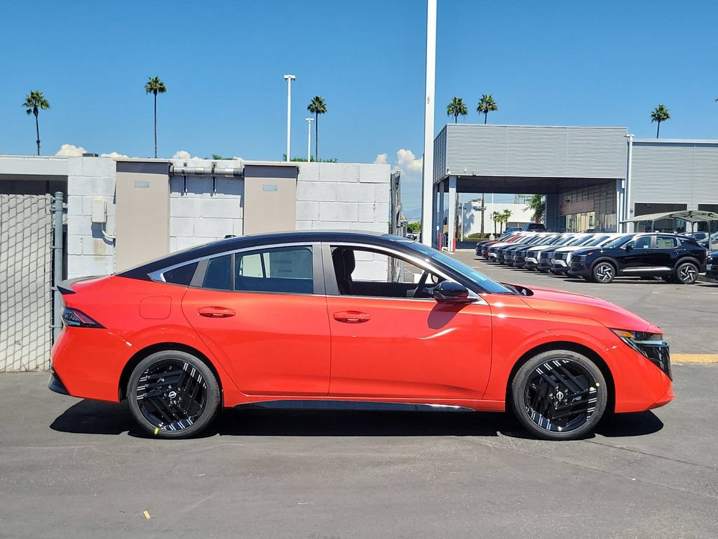 New 2027 Nissan Sentra SR FWD image 19