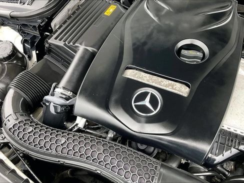 Used 2018 Mercedes-Benz E 300 image 33