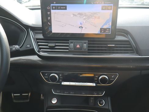 Used 2024 Audi SQ5 Premium Plus w/ Premium Plus Package image 11