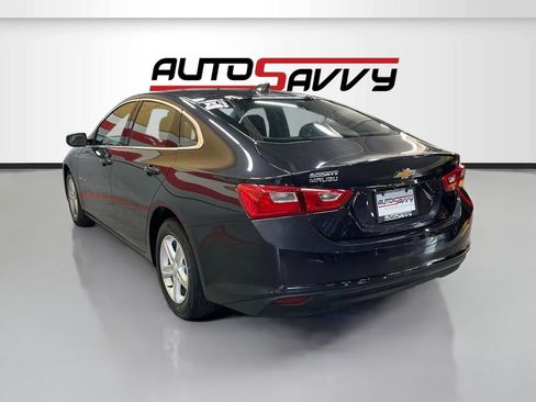 Used 2023 Chevrolet Malibu LT w/ Driver Confidence Package FWD image 5