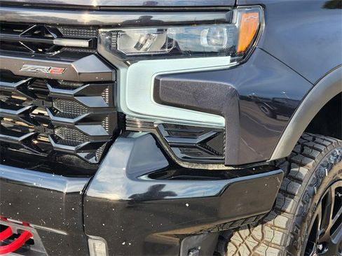Used 2024 Chevrolet Silverado 1500 ZR2 w/ Technology Package AWD/4WD image 17
