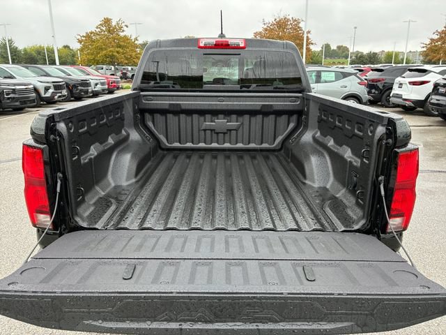 New 2026 Chevrolet Colorado ZR2 w/ Technology Package AWD/4WD image 16