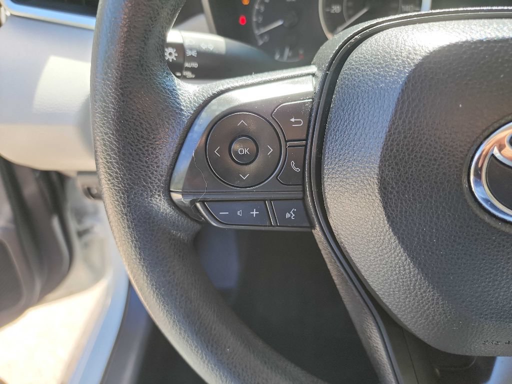 Used 2021 Toyota Corolla LE FWD image 16