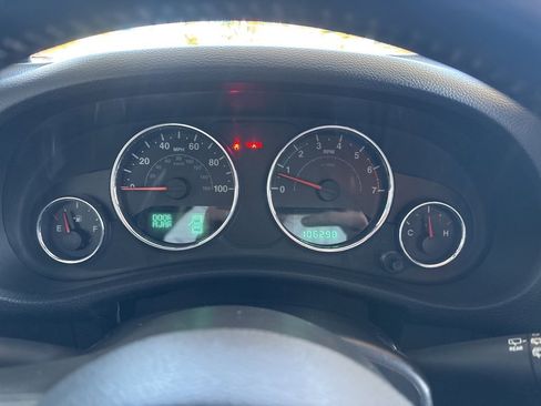 Used 2014 Jeep Wrangler Sahara w/ Dual Top Group image 12