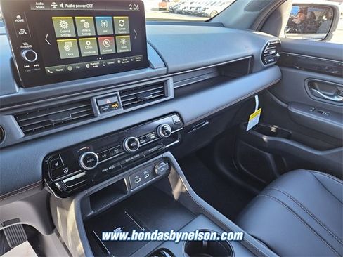 New 2025 Honda Pilot TrailSport image 10