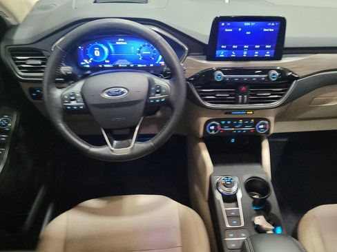 Used 2020 Ford Escape Titanium AWD/4WD image 22