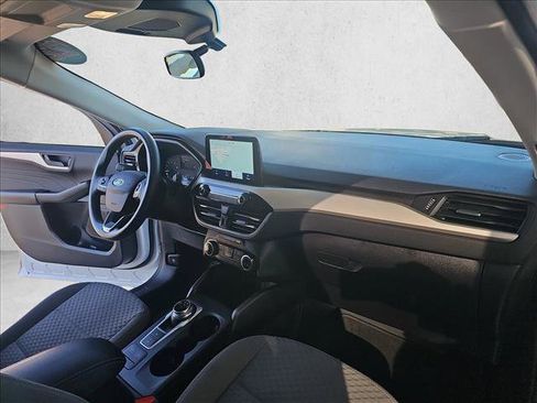 Certified 2022 Ford Escape SE image 9