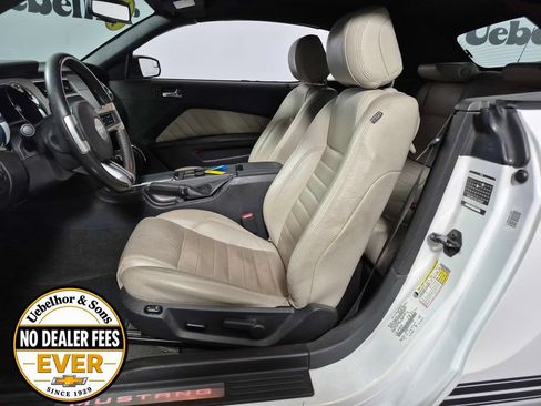 Used 2012 Ford Mustang Premium RWD image 9